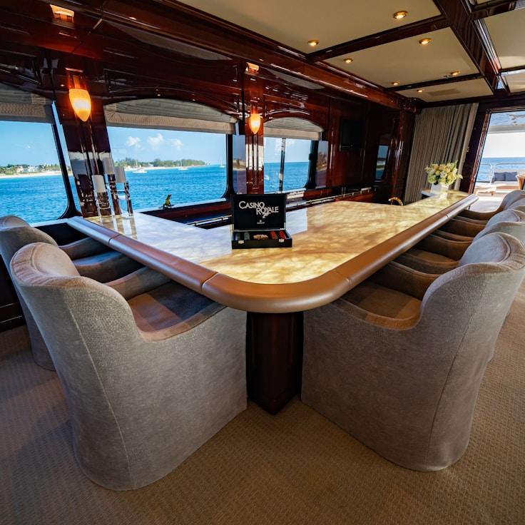 Yacht lifestyle instant
